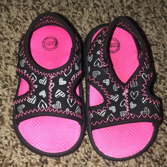 Sandals - Picture 4 of 4